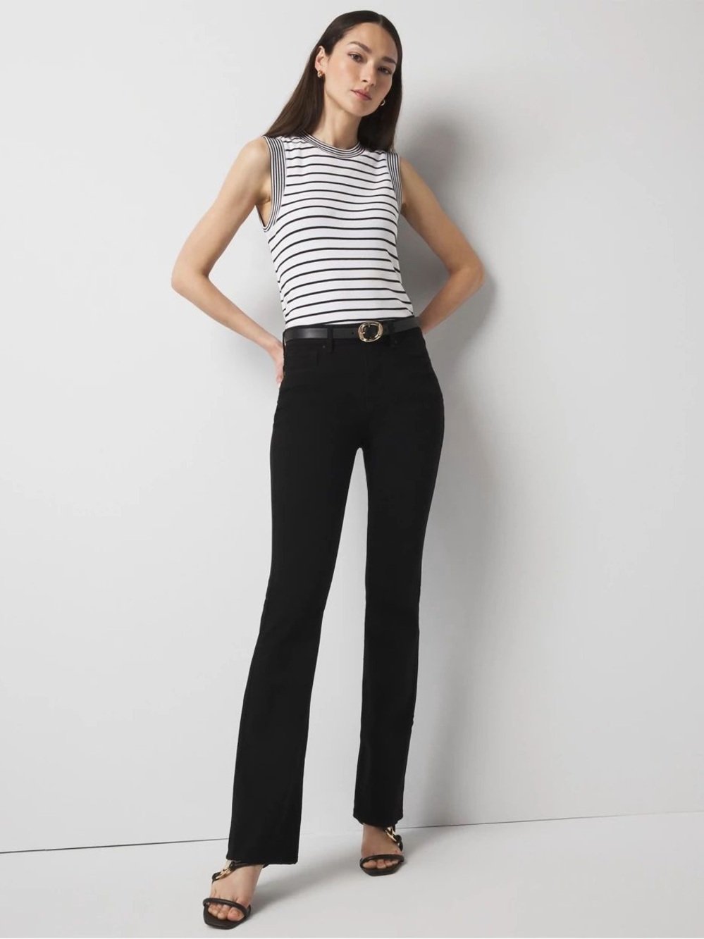 White House Black Market High Rise Skinny Flare Jeans in Black Size 8